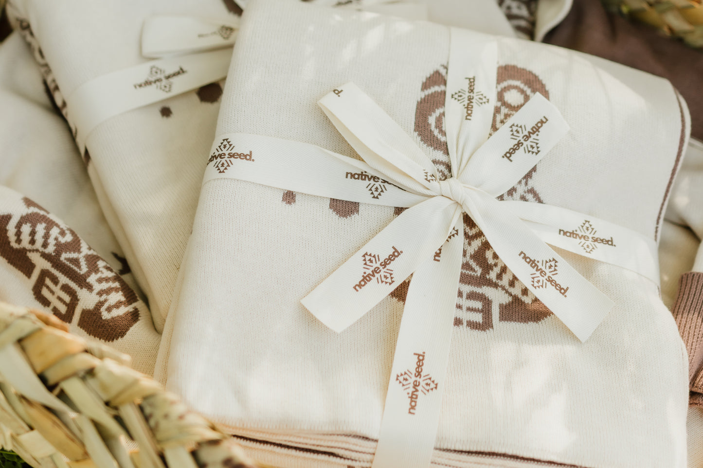 Tatau Pounamu Woven Paraikete | 100% Cotton Blanket