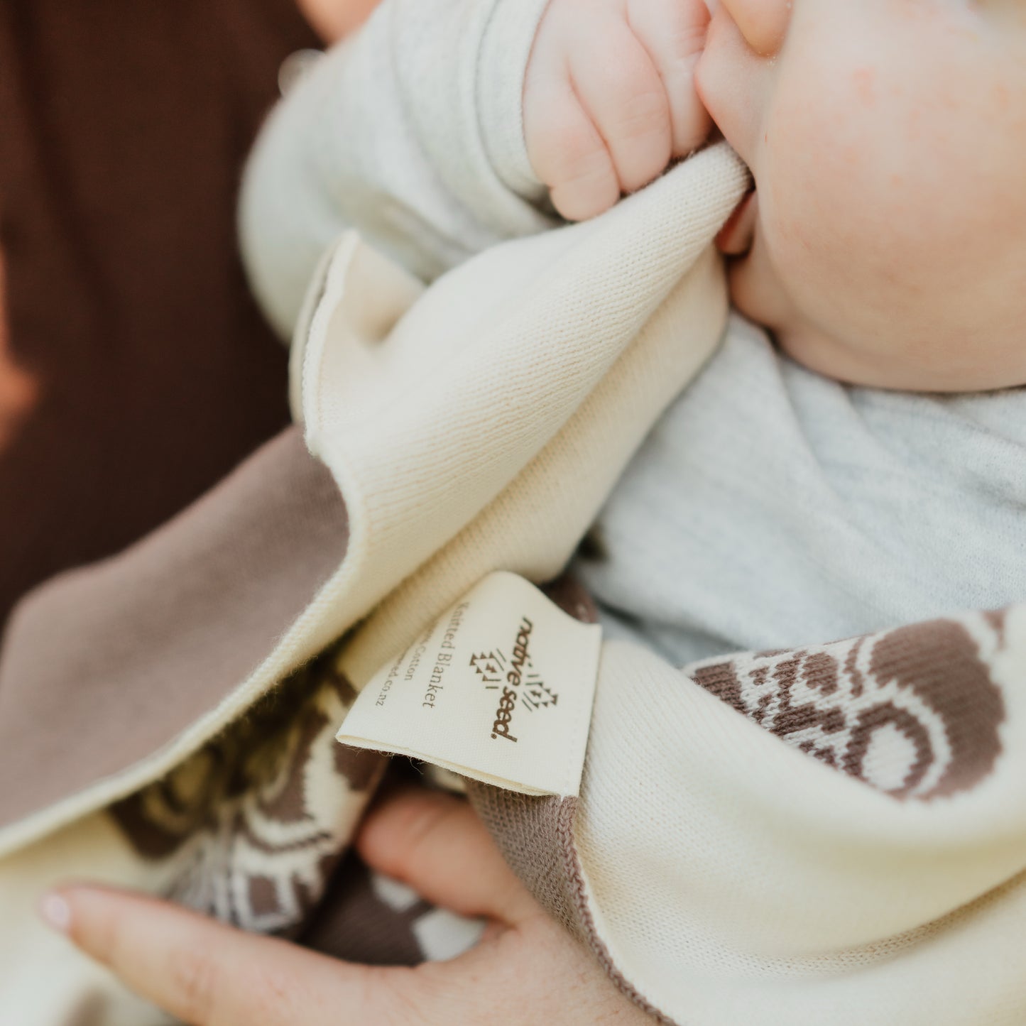 Tatau Pounamu Woven Paraikete | 100% Cotton Blanket